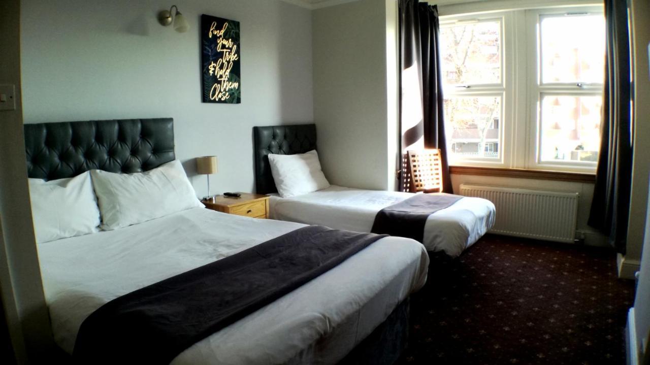 The Mawney Hotel Romford Buitenkant foto